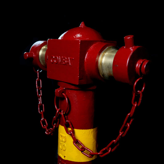 Pillar Hydrant c/w Yellow Band